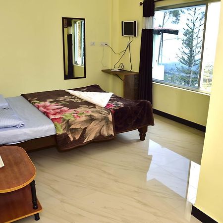 J R Mist Valley Inn Ooty Esterno foto