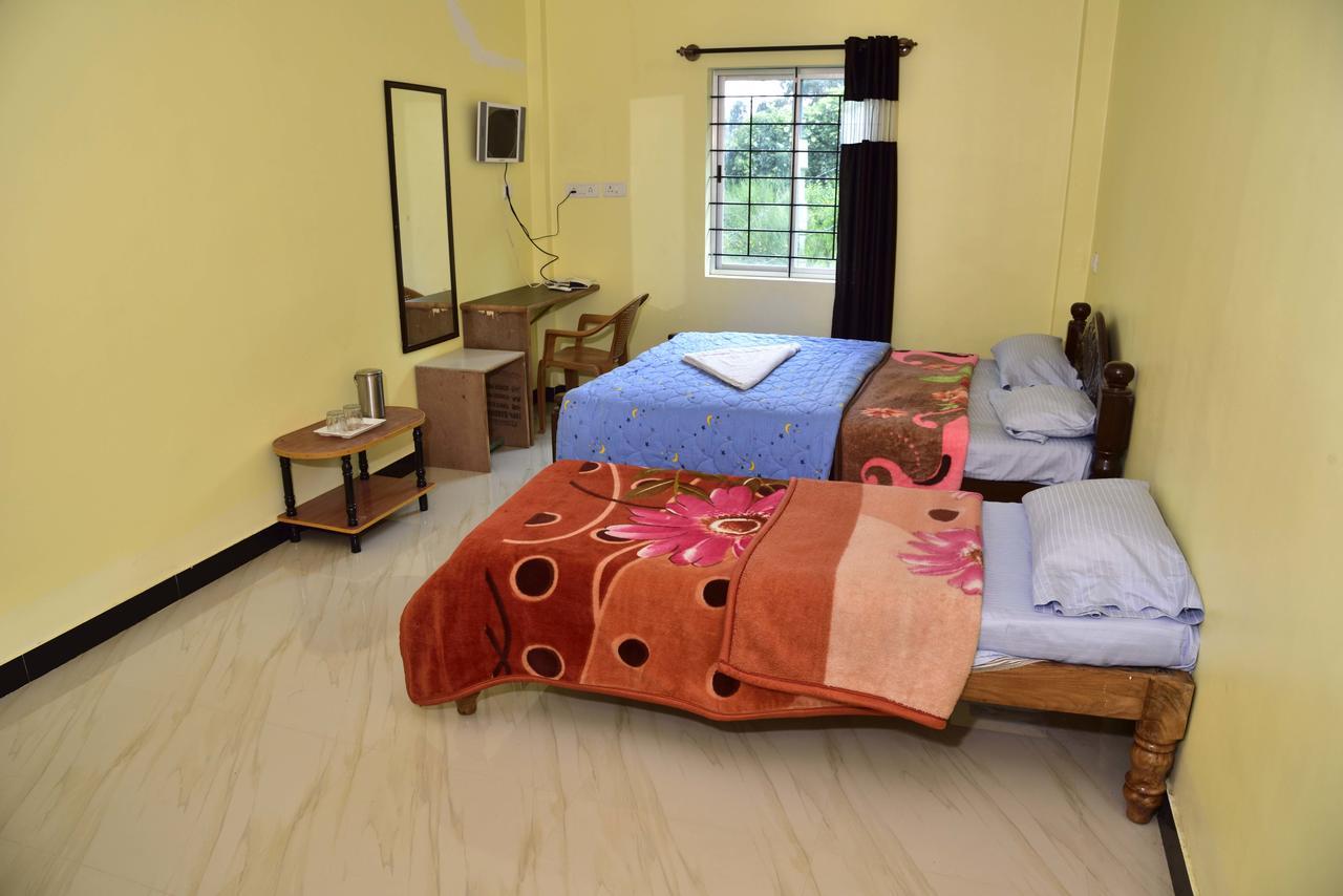J R Mist Valley Inn Ooty Esterno foto